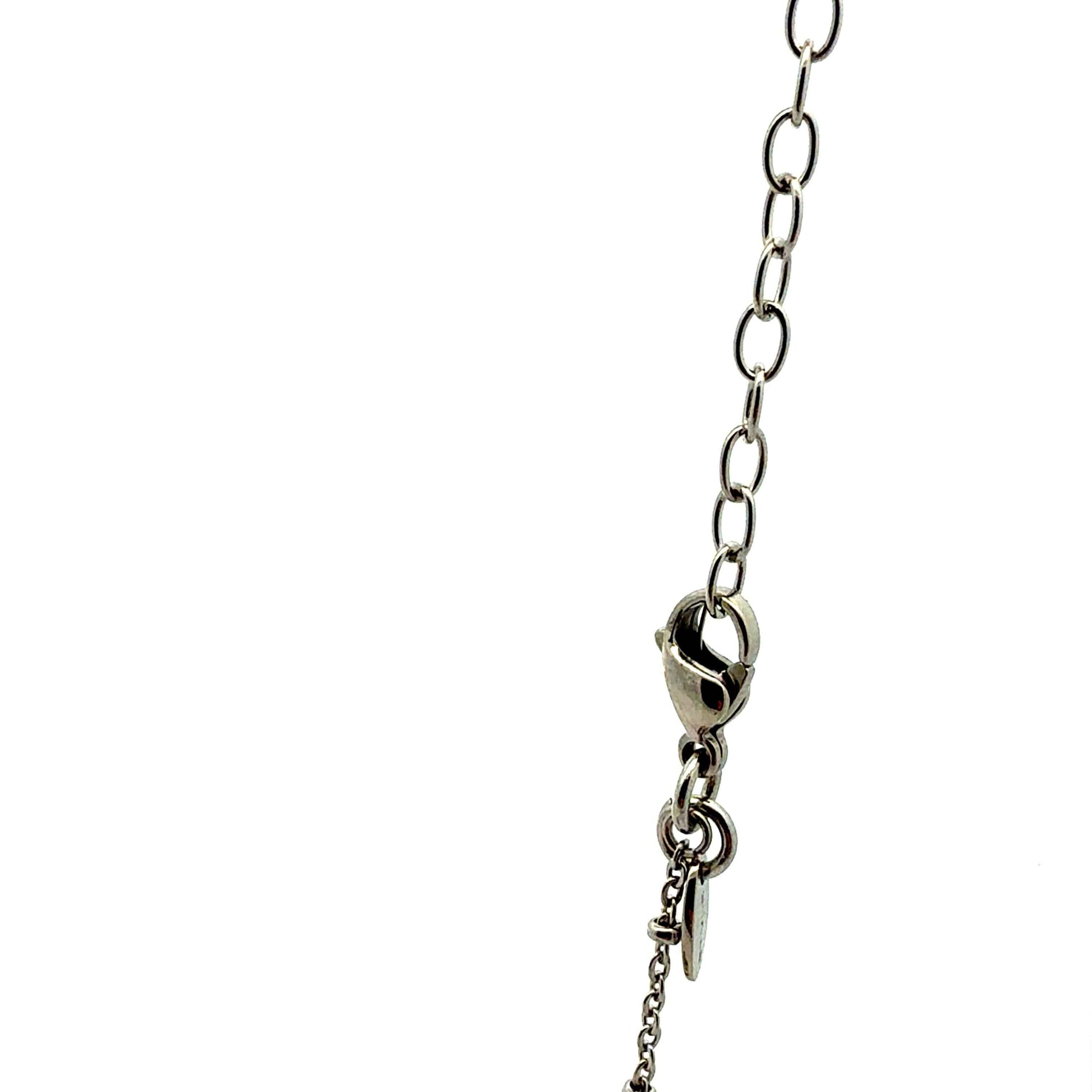 Edelstahl-Halskette mit 60 cm Herzanhänger und besetzten Steinen, elegantes Schmuckstück von Juwelier Alen.