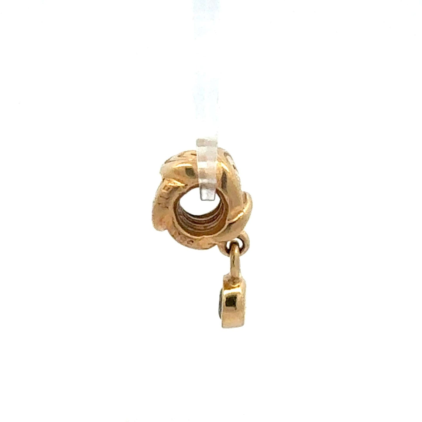 Pandora Charm aus 585 Gold mit grünem Hänge-Stein, eleganter Anhänger von Juwelier Alen, 4,53 g, detailreiche Schmuckgestaltung