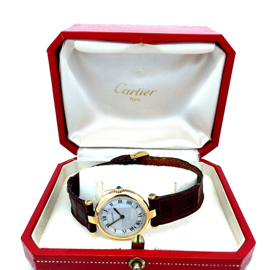 Elegante Cartier Vendôme Must de Cartier Uhr aus 18K Gelbgold mit Originalbox, fein gearbeitete Damenuhr im goldfarbenen Design.