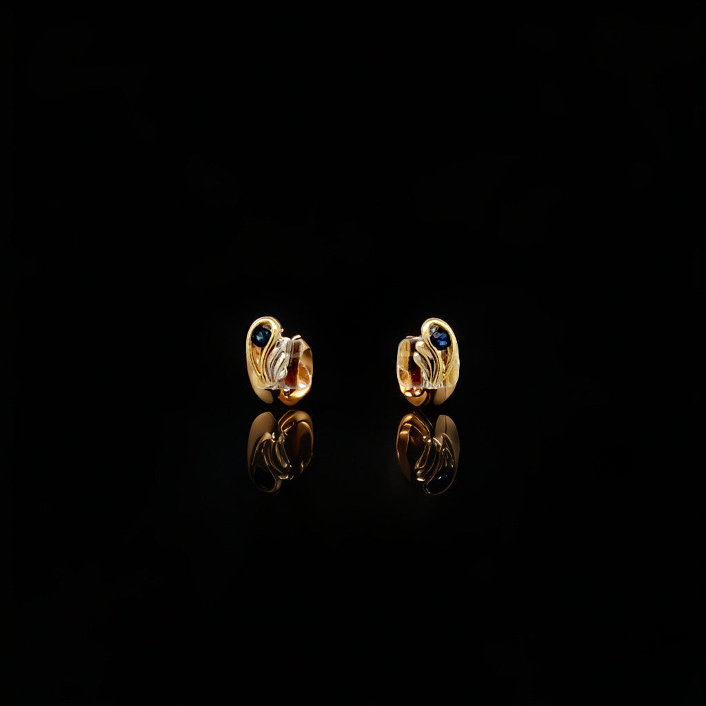Gelbgold Ohrringe 333 – mit 2 Saphiren – ca. 0,10 ct gesamt