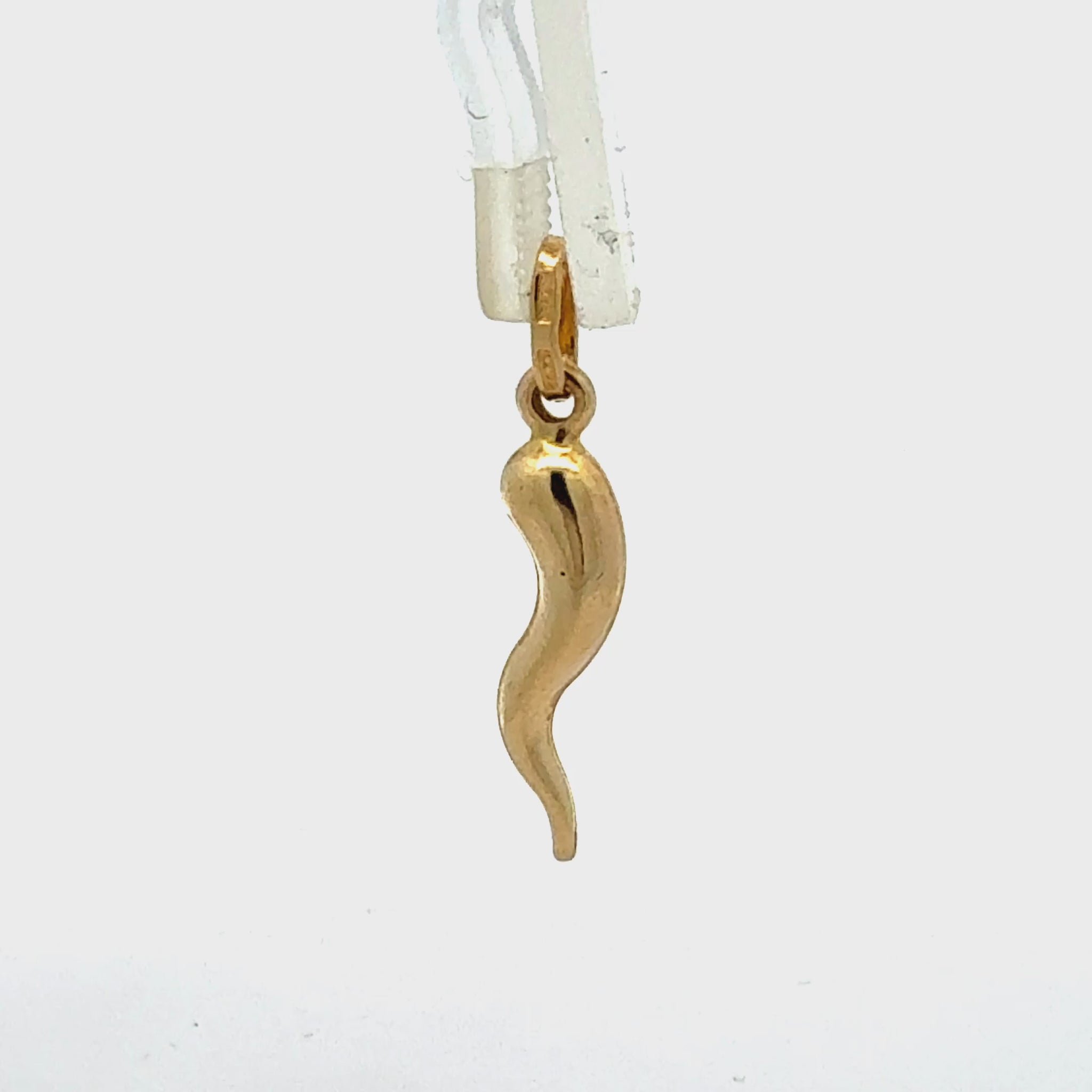 585er Gelbgoldanhänger Peperoni 14 Karat - Rundumvideo des originellen Chili-Motivs