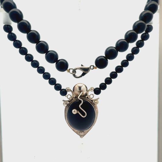 Schwarze Perlenkette Silber 925 – 66 g, 45 cm mit Anhänger