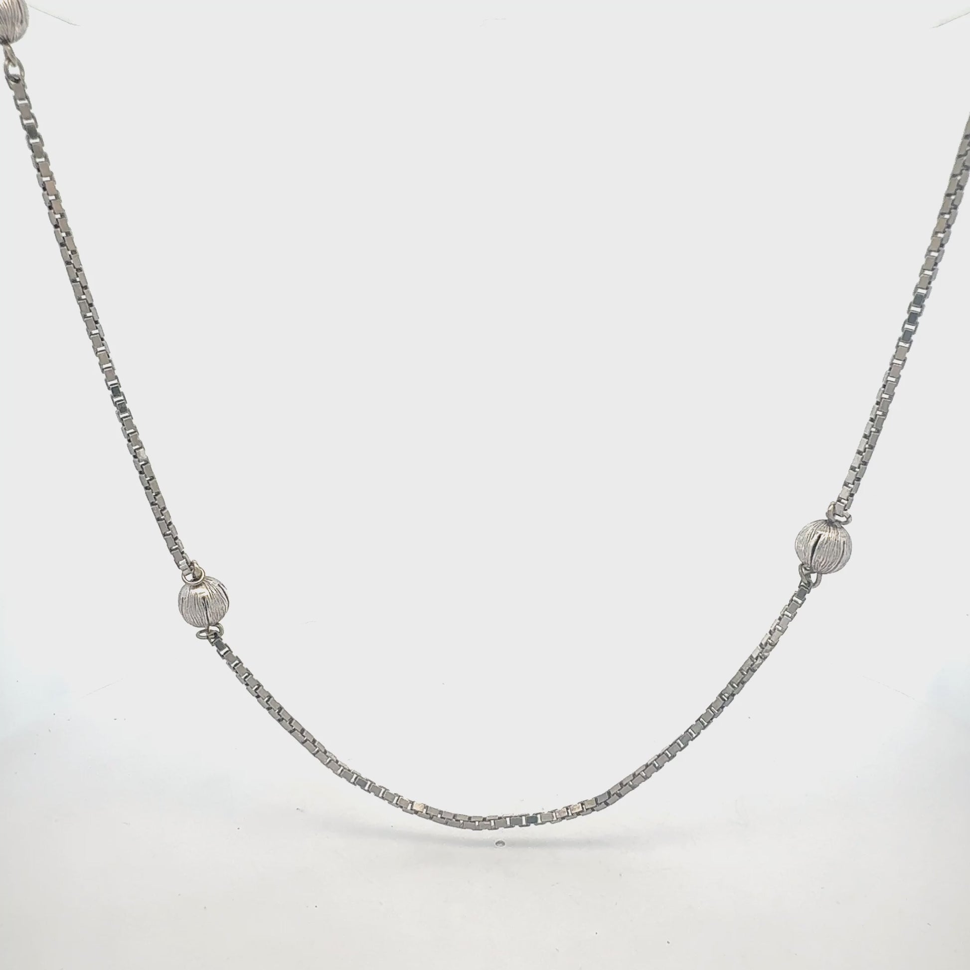 Silberkette 925 mit Kugeln 80cm 16,80g - Produktvideo zeigt Details