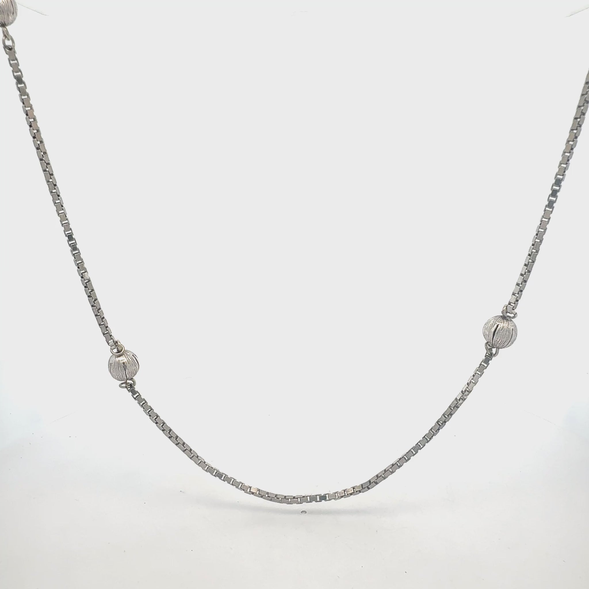 Silberkette 925 mit Kugeln 80cm 16,80g - Produktvideo zeigt Details